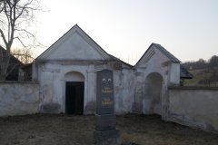 dvě kaple křížové cesty
