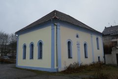 pohled zezadu zprava