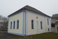 pohled zezadu zprava