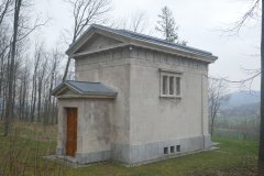 pohled zezadu zleva