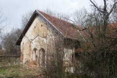 pohled zezadu zleva