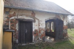 pohled zprava