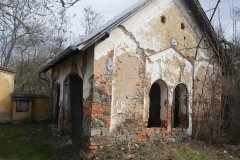 pohled zezadu zprava