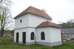 pohled zezadu zleva