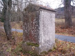 pohled zezadu zleva