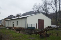 pohled zezadu zprava