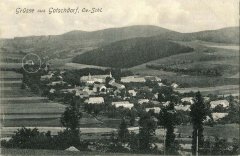 starší foto kostela (v pozadí vlevo)