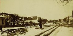 historické foto kaple (zcela vpravo)