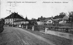 kaple na dobové pohlednici