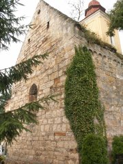 pohled zezadu zleva