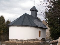 pohled zezadu zleva