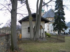 pohled zleva
