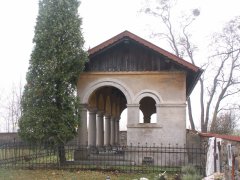 pohled zprava - nová střecha