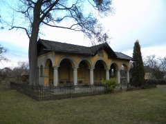 pohled zepředu zleva