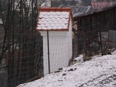 pohled zezadu zprava