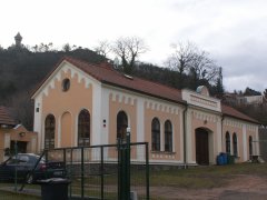 pohled zepředu zleva