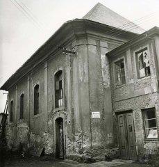 synagoga před zahájením obnovy