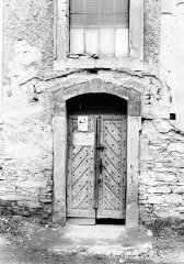 vstupní portálek synagogy před opravou