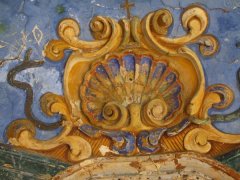 detail výzdoby kaple před opravou