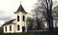 nové hodiny na věži kaple darované děkanem Kusem