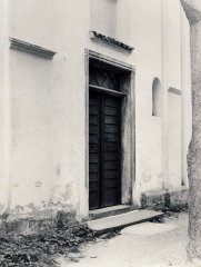 vchod do kostela