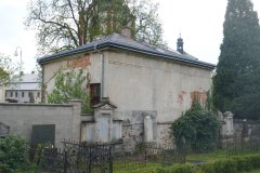 pohled zezadu zleva