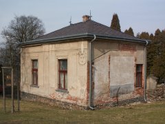 pohled zezadu zprava