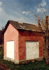 pohled zezadu zleva
