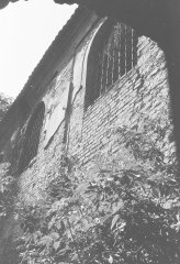 jižní strana synagogy před opravou