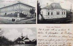 historická pohlednice vsi s farou (vlevo dole)