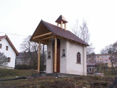pohled zepředu zprava