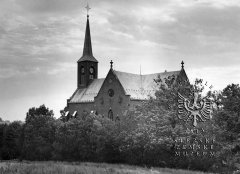 starší foto kostela