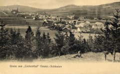 starší foto vsi s kostelem