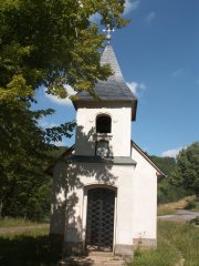 průčelí kaple
