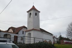 pohled zepředu zprava