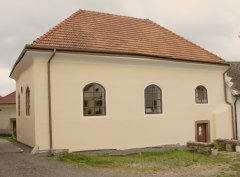 severní průčelí po opravě