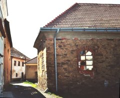 severovýchodní roh před opravou