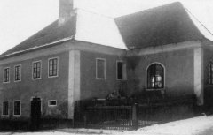 synagoga a rabínský dům