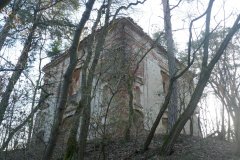 pohled zezadu zleva