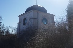 pohled zezadu zleva