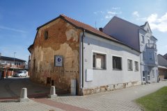 pohled zepředu zleva