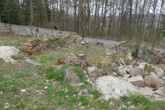 pohled zezadu zleva