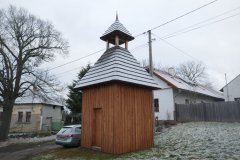 pohled zepředu zprava