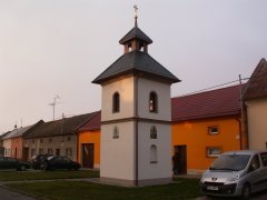 pohled zezadu zprava