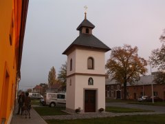 pohled zepředu zleva