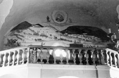 freska nad kůrem zobrazující bitvu z roku 1779