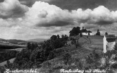 dobová pohlednice s kaplí