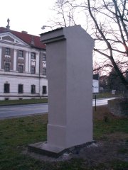 pohled zezadu zprava