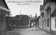 pohled ke kostelu