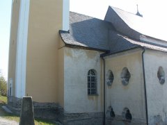 pohled zezadu zleva